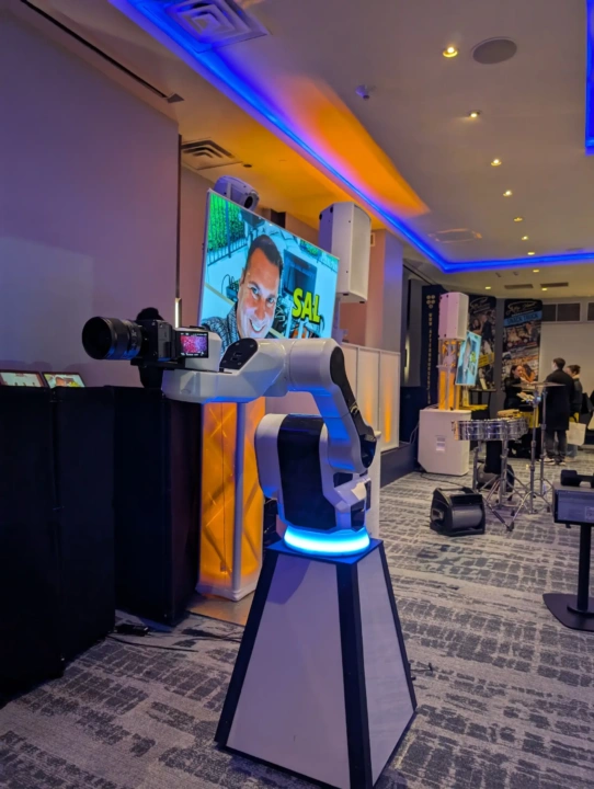 Glitzbot Robotic Arm 2